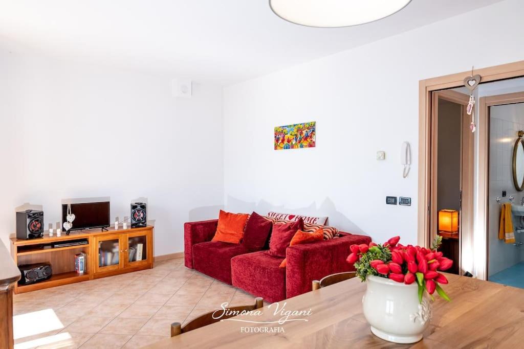 Appartamento Il Giardino Di Laura Costa Volpino Esterno foto